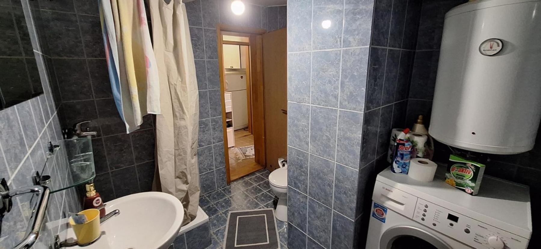 Apartman Ellye Lukavica Exteriör bild